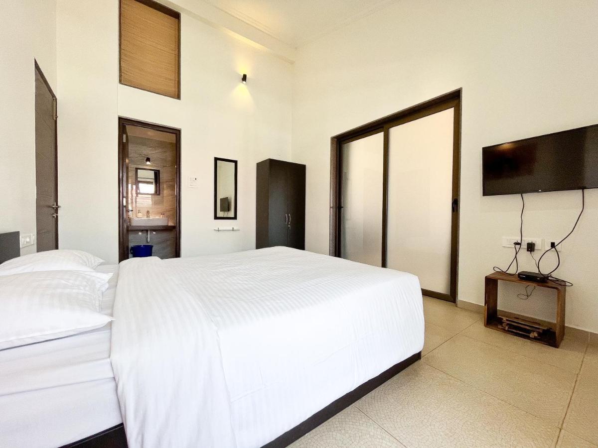 Acron Seawind Baga Arpora Appartement Calangute Buitenkant foto